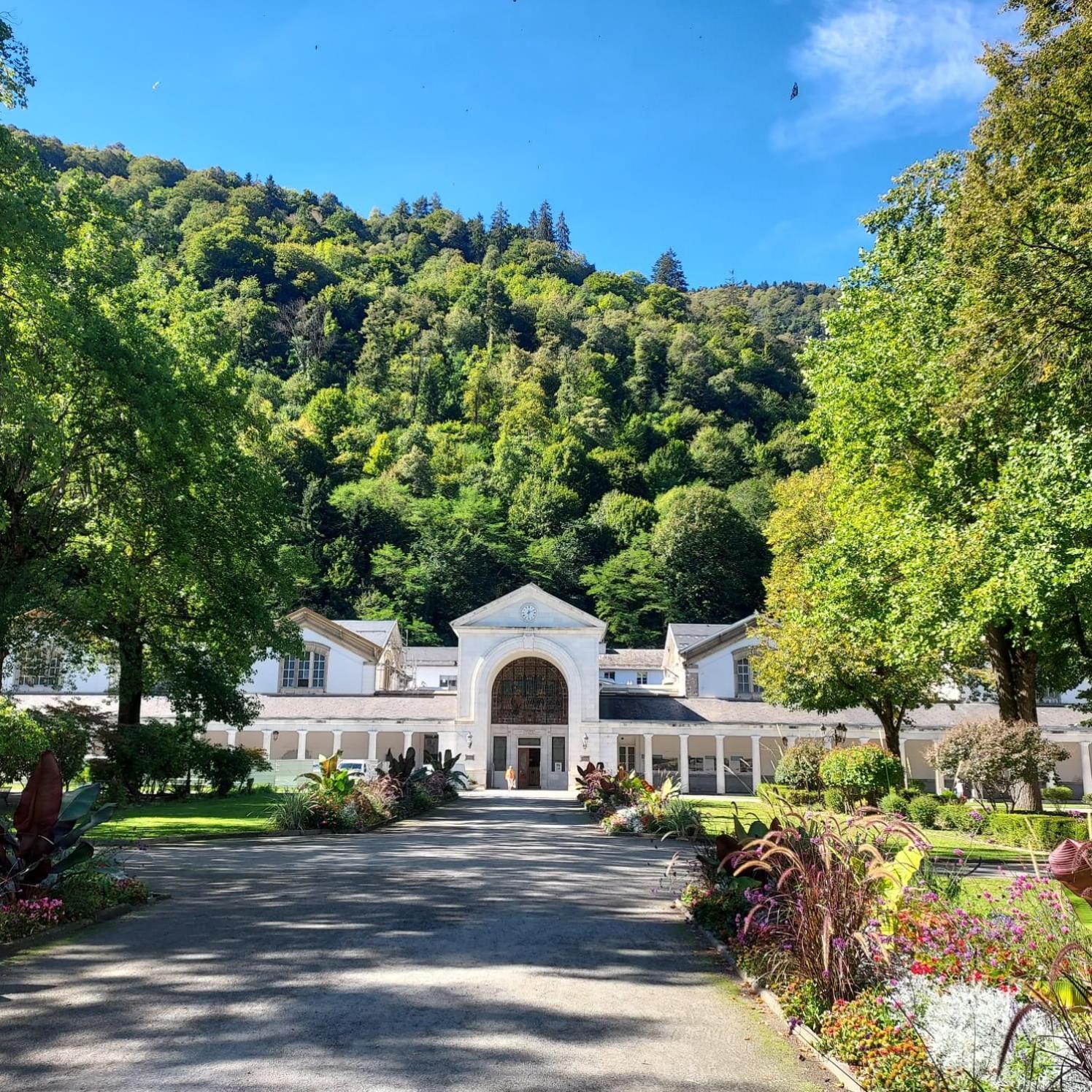 Aparthotel Royal Luchon Bagnères-de-Luchon Zewnętrze zdjęcie
